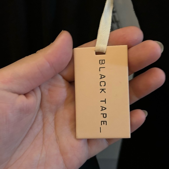 Elegant black shirt dress with details around waist - Picture 5 of 5